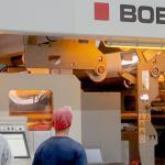 Foto funcionários utilizando produtos Bobst.