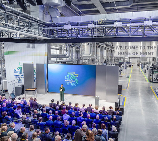 Foto da celebração de 175 anos da Heildelberg.